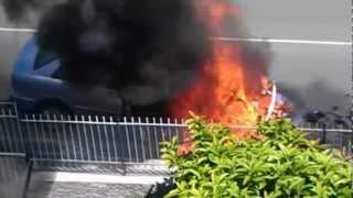 preview picture of video '2012 04 22 - Lamezia Terme - Car on fire / Auto in fiamme'