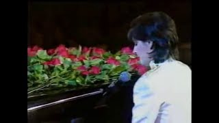 Enya - &quot;Anywhere is&quot; performance at III Christmas concert in Paul VI Hall; Vatican City, 1995