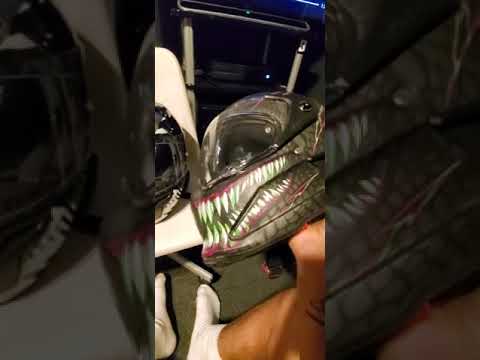 2 for 1 . HJC i10 TAZE and FEAR . compared to 1 ruroc atlas 2.0 toxin 🤢