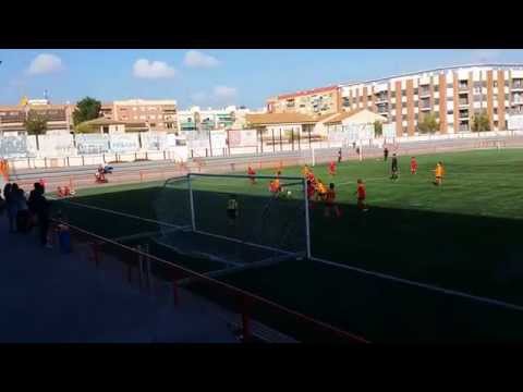 Jugada del Torrent Golpeo de Vicent  Torrent CF 6 - Don Bosco 2