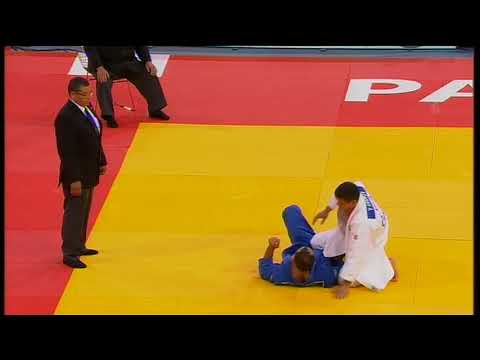 WCS 2011 81 IMAMOV Yakhyo UZB TSIKLAURI Levan GEO1