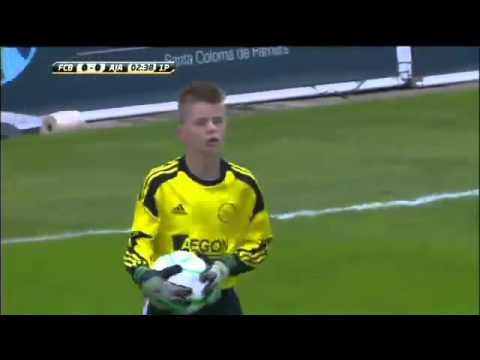 Barcelona  Ajax Final alevín 13 MIC 2014 Partido Completo 640x360