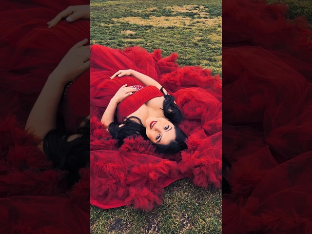 Vídeo relacionado con Vestido de maternidad para fotografía de color sólido, con hombros descubiertos, de gasa con abertura frontal, vestido largo de embarazo para sesión de fotos, rosso, M