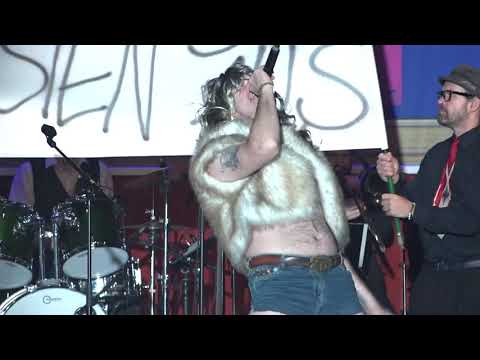 9. Dresdner Neujahrssingen - Deep Purple "Smoke on the Water" mit Klaus M. Braune