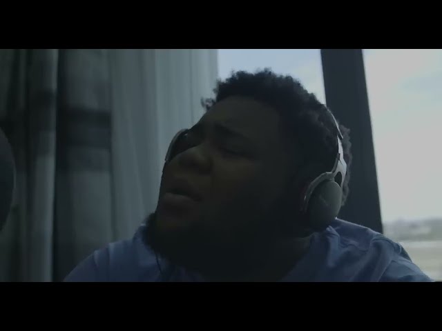 Video zu 'The Greatest' ansehen