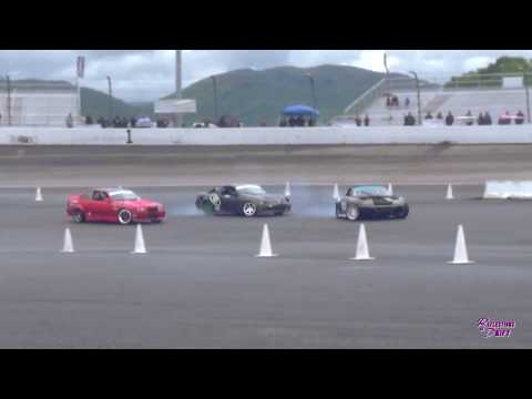 Low Style Heroes Vol 1 Drifting - Mike Perez (Supra) and Adam Minzer (240SX) gettin rowdy