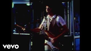 Paul McCartney &amp; Wings - Junior&#39;s Farm (Official Music Video)