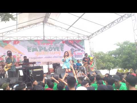 MEGGY DIAZ Gantung Aku Di Monas  Live Performance