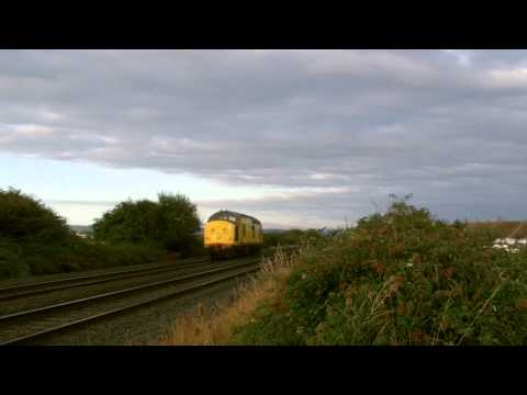 Prestatyn 9.9.13 - Network Rail Class 37 / 97 97302 on 0Z97 with two tone