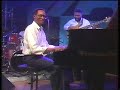 Ramsey Lewis Group "Armando's Rhumba" 1989 Live in Austria (AMAZING Bass Solo from Bill Dickens)