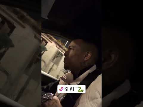 Thug Slime🐍Ακούει το τραγούδι του "Dark Piano"🔥