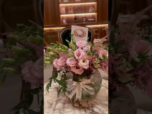 مزهرية أنفاس وردية