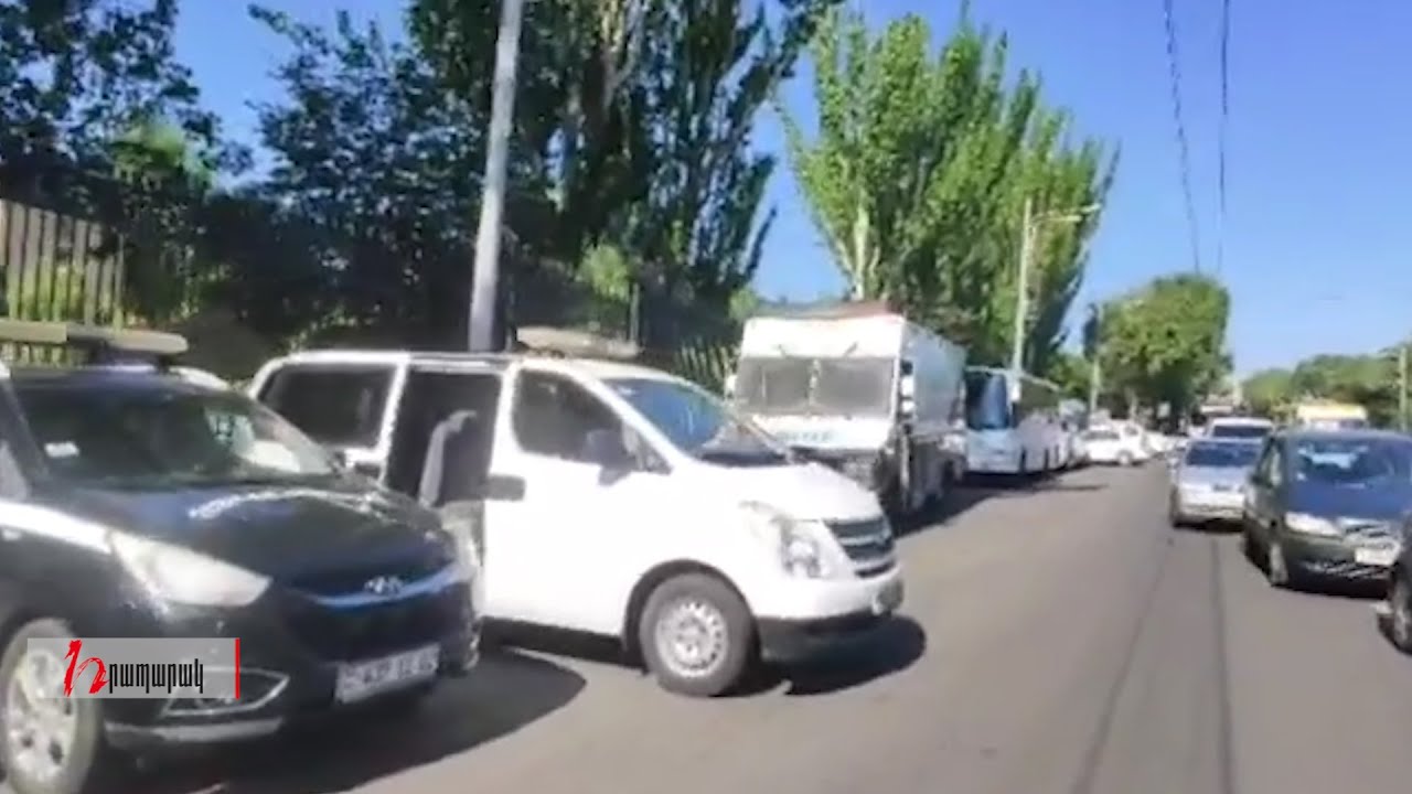 Ոստիկանական ուժեր ԱԺ նիստից առաջ