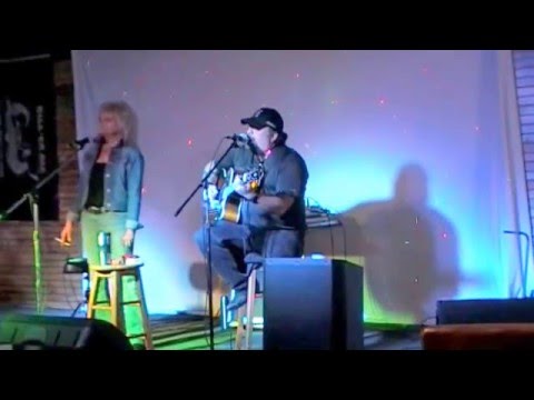 BRYAN & KATZ ACOUSTIC REVIEW/ HELP ME HOLD ON/TRAVIS TRITT COVER