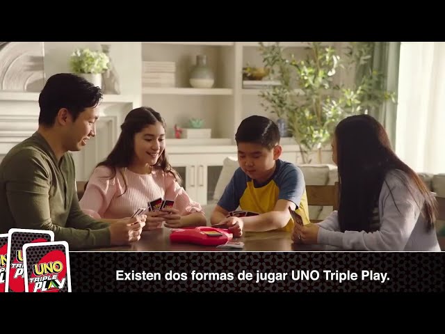 Vídeo relacionado con Mattel Games Uno Triple Play , juego de mesa con 112 cartas, base con pantalla Led con luces y sonidos emocionantes. Para niños +7 años y adultos. HCC21