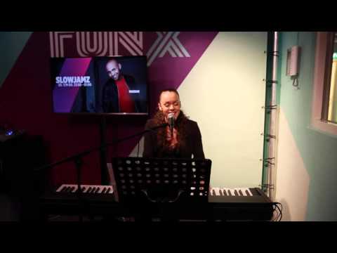 Slowjamify Sessions: Neda Boin covert 'What Do You Mean'