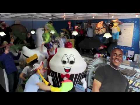 Mr. Cupcakes Harlem Shake
