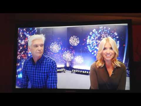 Make em laugh holly Willoughby and philip