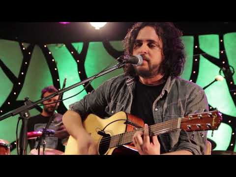 Chala Madre - No vuelve - Autores en vivo