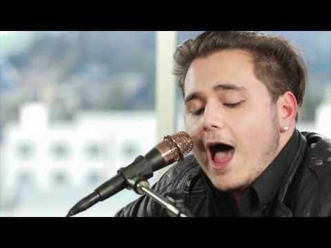 Metro Station's Mason Musso Performs 'I Still Love You'