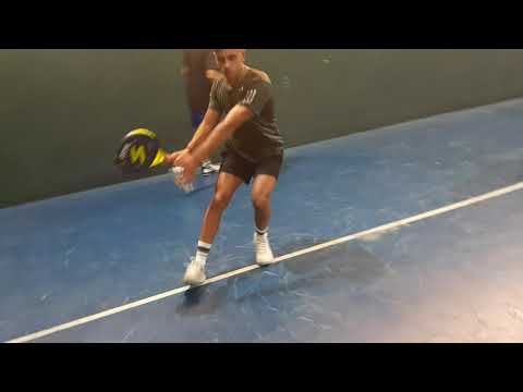 R.P ajuste y drive frontal en padel .