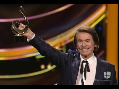 Raphael recibe el Premio Lo Nuestro "A La Excelecia"  2020