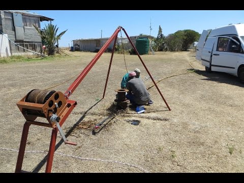 Manual winch ideal for bore hole pump servicing