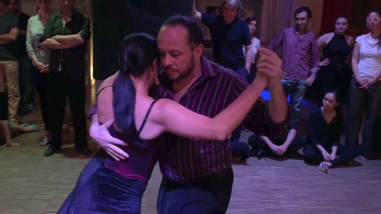 Video thumbnail for Matias Facio & Cynthia Fattori  -  Barrio Pobre, Troilo-Goyeneche