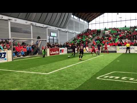 MTU-CUP: FC Barcelona „Grana“ - FC Bayern München 1:4