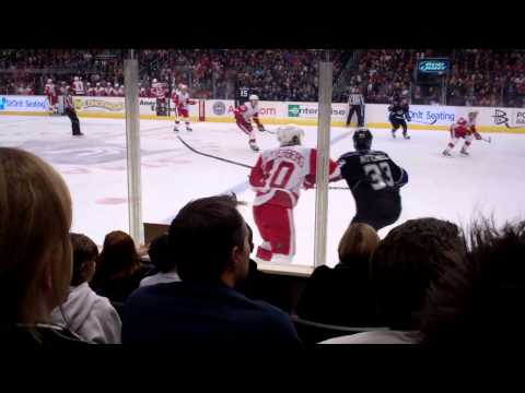 Detroit Red Wings vs. Los Angeles Kings - 2-28-11 - Zetterberg