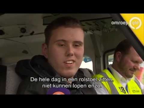 Even vergeten dat je ziek bent, door boven Teuge een vliegtuig te besturen - Omroep Gelderland