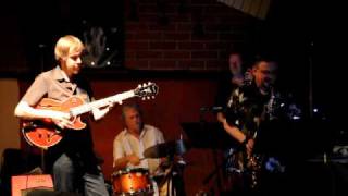 Rhythm Brothers - Simple Waltz (by Clark Terry)