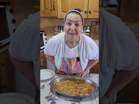 Un succulento primo piatto da non perdere, gli gnocchi filanti al pomodoro e pesto 🫶