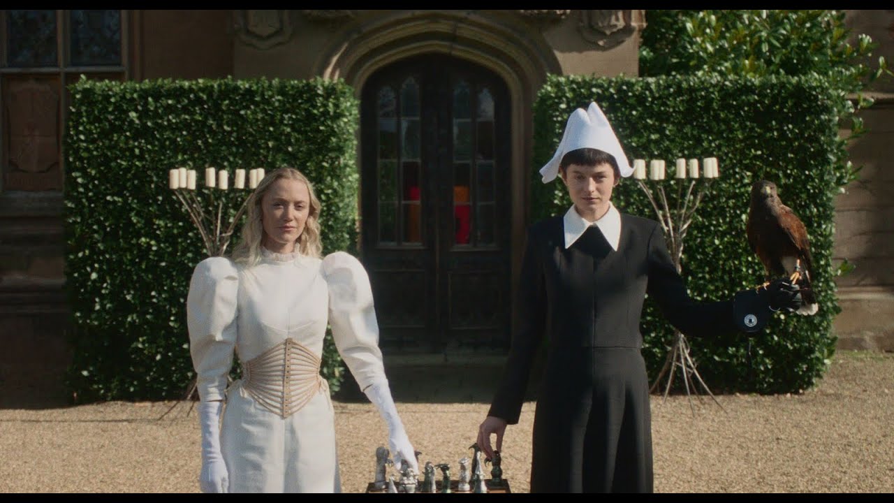 Miniature de la vidéo 100 Nights of Hero | Official Trailer | Emma Corrin, Maika Monroe, Nicholas Galitzine, Charli XCX du film 100 Nights of Hero