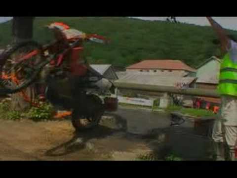 Red Bull Romaniacs 2007 Crashes and Carnage!