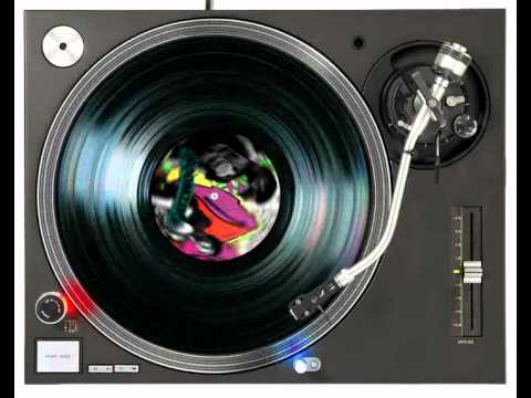 The Boomzers - WTF! (Bastanoise RMX).flv