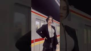 Download lagu Tiktok : DEA RIZKY mp3