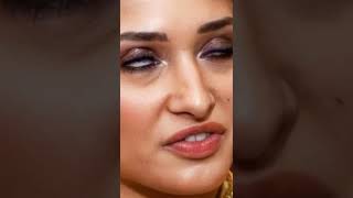 Download lagu Tamanna Bhatia Face Expression OMG 😱😱 mp3 Download lagu Tamanna Bhatia Face Expression OMG 😱😱 mp3