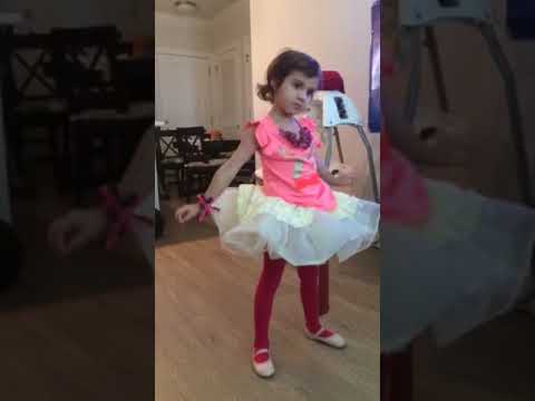 Vive BECADICARO performance Amaya