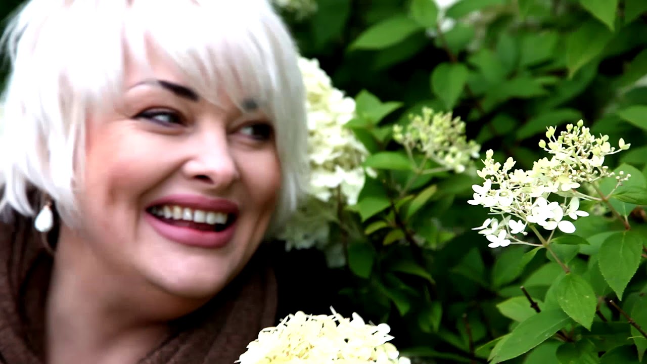 Ляля Размахова — Уходишь безвозвратно