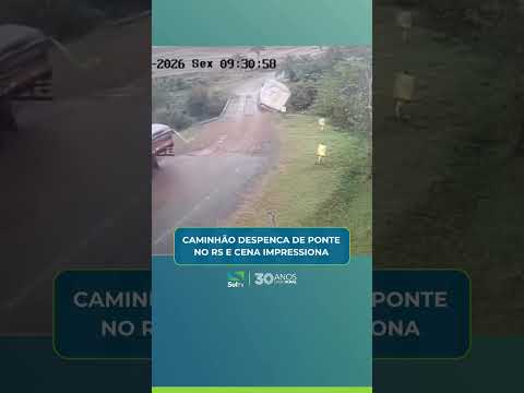 Caminhão despenca de ponte no Rio Grande do Sul e cena impressiona