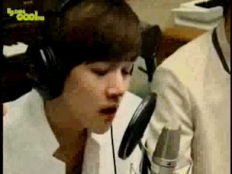120507 Sukira - Baekhyun singing《Farewell Review》by The Ray