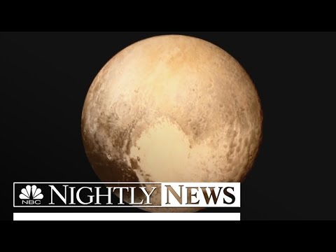 Pluto Gets its close-up as NASA's New Horizons Probe Flies By | NBC Nightly News