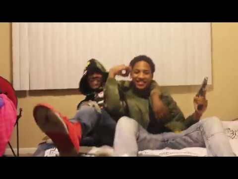 JO_STIFF - "LEAVE ME ALONE" (OFFICIAL MUSIC VIDEO)