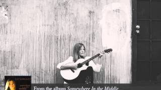 Liz Longley - Somewhere In the Middle