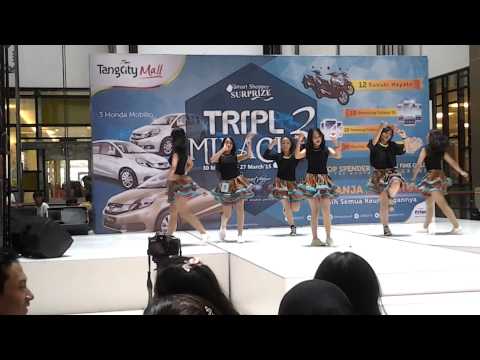 A pink-Mr. Chu (cover)