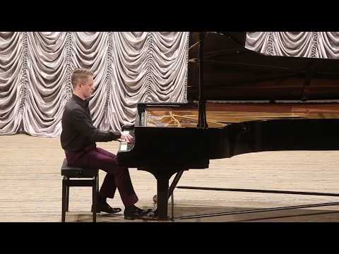 Stanislav Serebriannikov - Concert Suite from The Nutcracker by Pyotr Tchaikovsky/Mikhail Pletnev