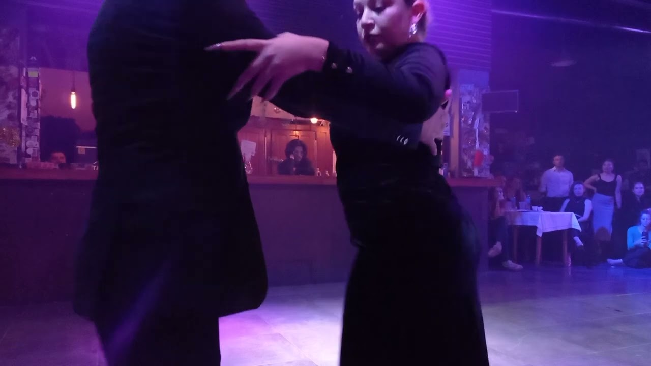 Noelia Hurtado y Facundo de la Cruz, B.B. Milonga a la parrilla