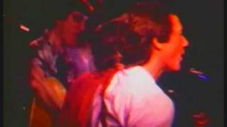 Levon Helm, Rick Danko, and Jim Weider sing "Blaze of Glory"