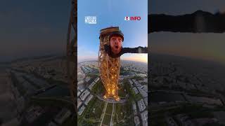 En sautant du sommet de la Tour Eiffel, ces fans de base-jump se sont offerts l'expérience d'une vie